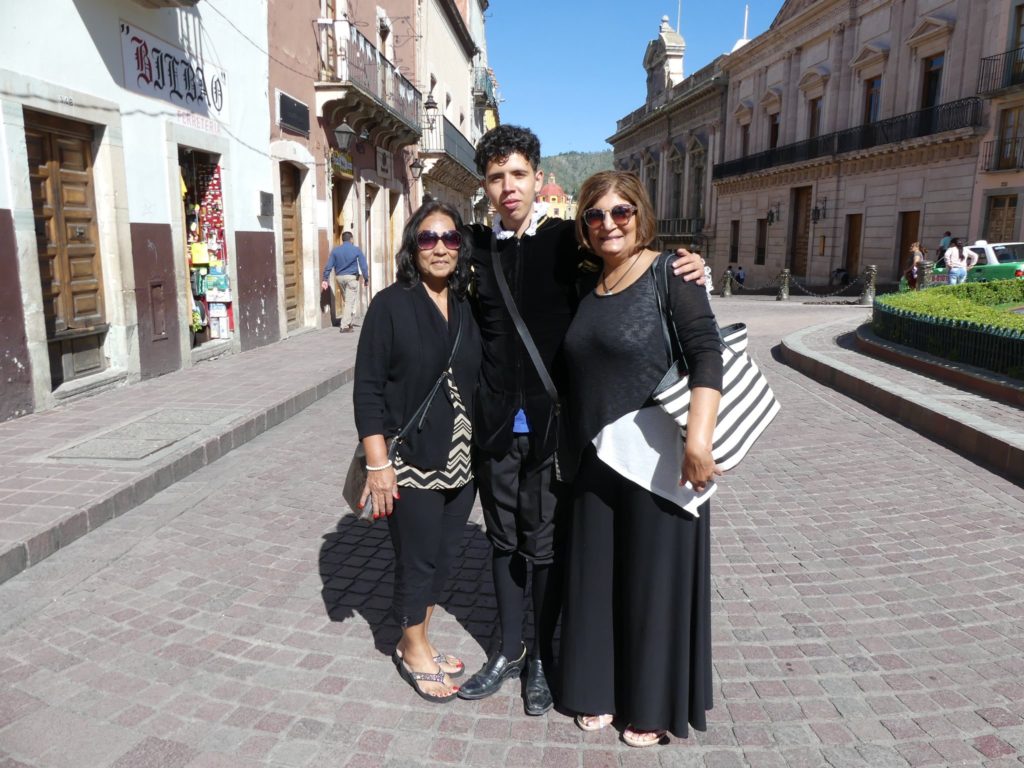 guanajuato-scenes_-with-local-student-jesters-and-guides_-dressed-in-period-costumes