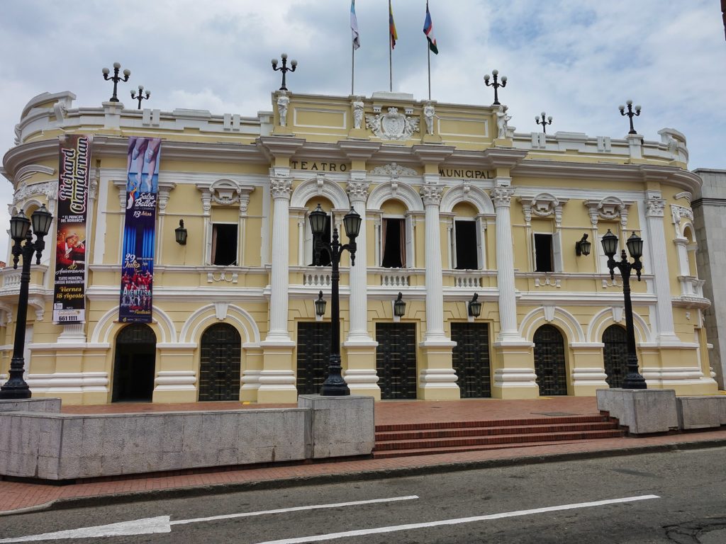 Teatro Municipal, opposite the Cultural Center